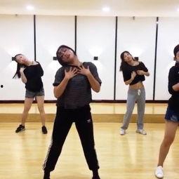 成人节日舞蹈完整视频,一场精彩纷呈的节日舞蹈盛宴