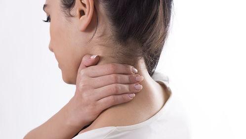 成人捏颈椎手法图解视频,成人捏颈椎手法图解视频精华解析