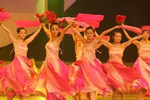 宽甸成人舞蹈民族舞视频