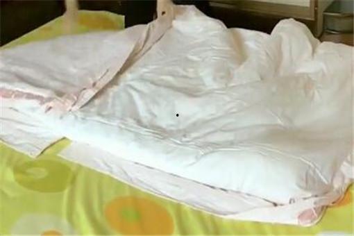 成人浴巾被子怎么叠视频,成人浴巾被子的完美叠法揭秘