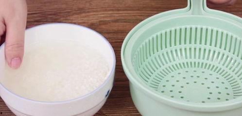 保温盘子成人能用吗视频,视频揭秘日常生活中的实用小物