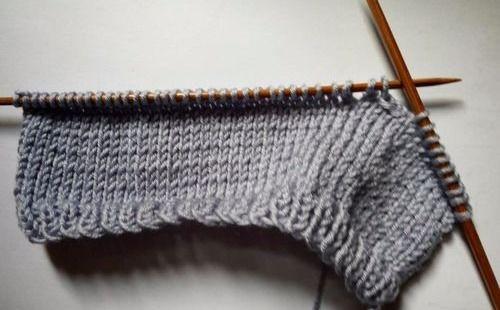 成人毛线织外衣手编视频,跟随视频教程轻松入门